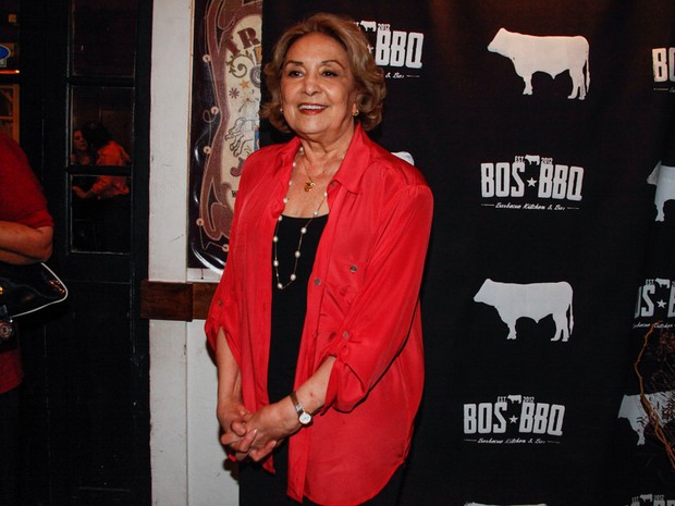 Eva Wilma em seu aniversário de 80 anos em um restaurante em São Paulo (Foto: Marcos Ribas/ Foto Rio News)