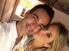Ticiane Pinheiro posa coladinha com César Tralli e deseja feliz 2016 para fãs