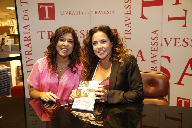 Daniela Mercury e Malu Verçosa lançam livro (Foto: Felipe Assumpção /AgNews)