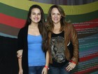 Marinara Costa leva filha adolescente a espetáculo no Rio