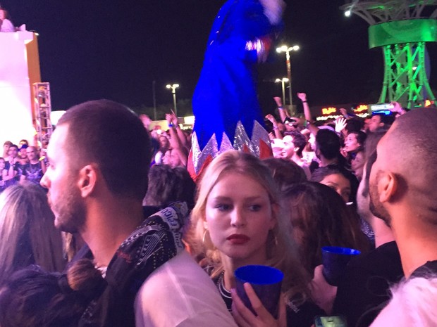 Rhaisa Batista na entrada de camarote no Rock in Rio (Foto:  EGO)