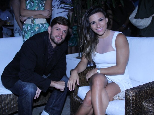 Jade Barbosa com um amigo em premiação no Rio (Foto: Thiago Mattos/ Ag. News)