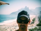 Joe Jonas posa em frente a ponto turístico do Rio: 'Viagem maravilhosa'