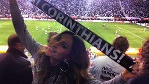 Sabrina Sato comemora título do Corinthians na Libertadores nos Estados Unidos (Foto: Twitter/ Reprodução)