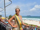 Carla Prata reina em desfile da Banda da Barra no Rio