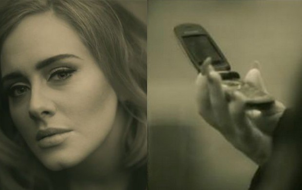 Adele usa celular de flip no clipe &#39;Hello&#39; (Foto: Reprodução/Youtube)