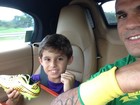 Filho de Vitor Belfort ganha chuteira igual a de Neymar: 'Presente favorito'