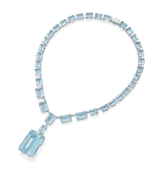 Marina Ruy Barbosa usa  colar de água marinha e diamante. Peça da joalheria Amsterdam Sauer está avaliada em R$504 mil (Foto: Divulgação)