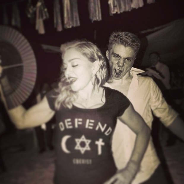 Madonna com o filho Rocco em festa (Foto: Instagram/ Reprodução)