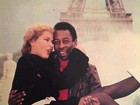 Luiza Brunet posta foto antiga de Xuxa no colo de Pelé em Paris