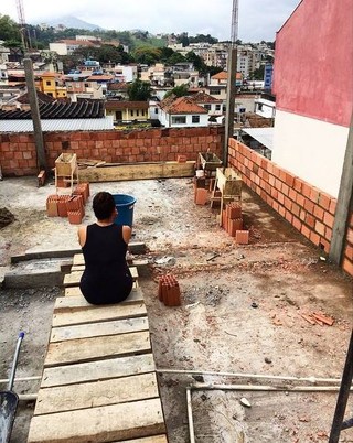 Thaíssa Carvalho mostra casa em construção (Foto: Reprodução / Instagram)
