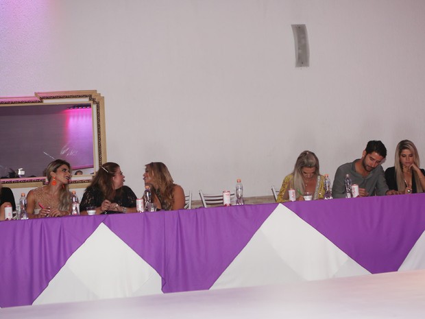 Jurados do Miss Bumbum 2015 em São Paulo (Foto: Iwi Onodera/ EGO)