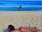 Liziane Gutierrez mostra foto na praia após cirurgia: 'Médico vai me matar'