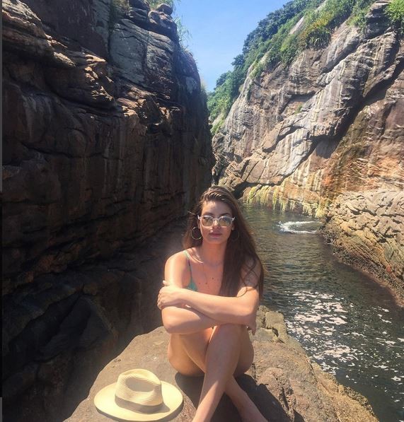 Camila Queiroz (Foto: Reprodução do Instagram)