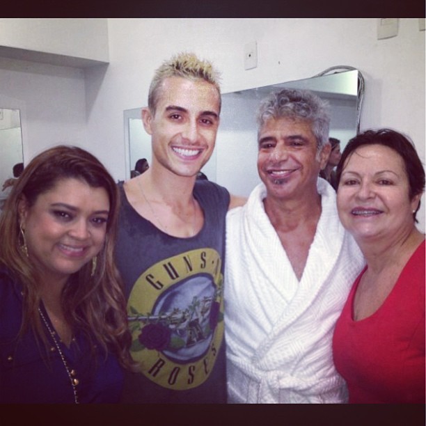 Preta Gil, Thiago Tenório, Lulu Santas e mãe (Foto: Instagram / Reprodução)