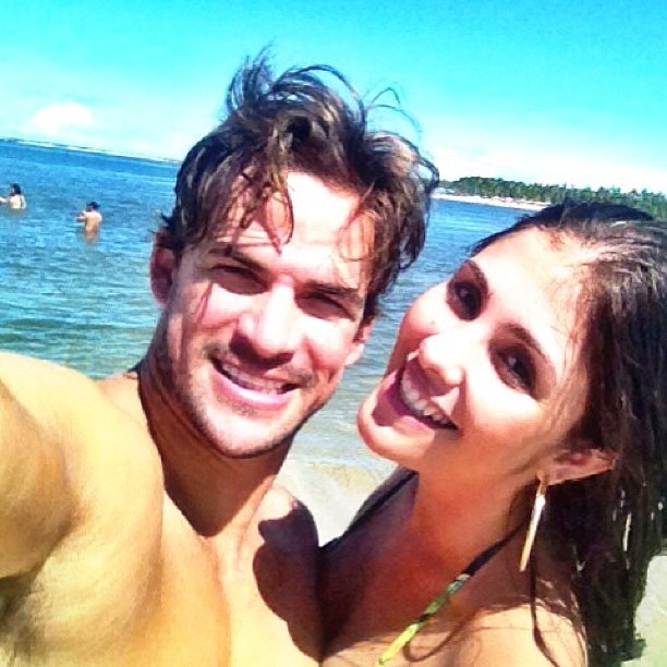 Ex-BBB Rodrigo e a namorada (Foto: Reprodução/Instagram)
