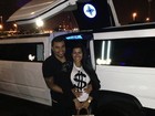 Naldo posa com Moranguinho em limousine em Nova York
