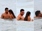 Ronaldo curte praia com Paula Morais, que assume: 'Estamos namorando'