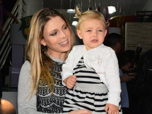 Sheila Mello com a filha Brenda (Foto: Caio Duran e Thiago Duran/AgNews)