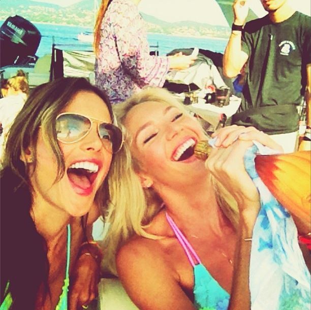 Alessandra Ambrósio e Candice Swanepoel (Foto: Reprodução/Instagram)