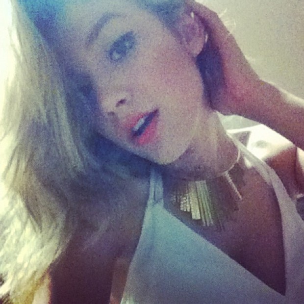 Irmã de Luan Santana posta foto sexy (Foto: Instagram)