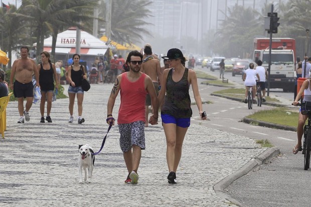 Ellen Jabour na praia (Foto: Rodrigo dos Anjos/AgNews)