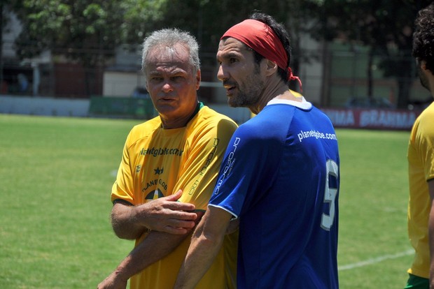 Kadu Moliterno participa de futebol dos artistas (Foto: Leo Marinho / AgNews)