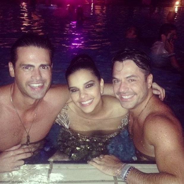 Mariana Rios, Danilo Faro e amigo (Foto: Reprodução/Instagram)