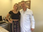 Andressa Urach reencontra médico que a operou: 'Ele me salvou'