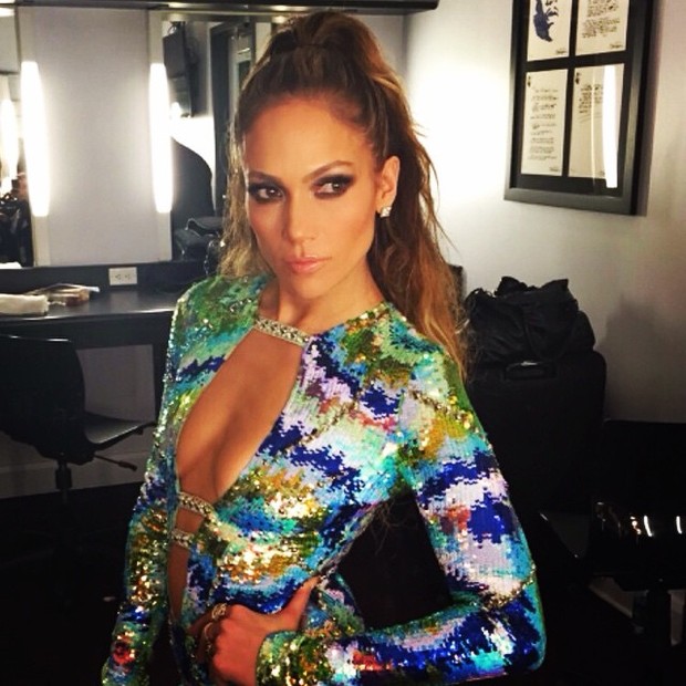 Jennifer Lopez exibe look escolhido para badalar (Foto: Instagram/ Reprodução)