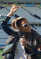 Jennifer Lopez mostra figurinos para abertura da Copa: 'Tentando decidir'