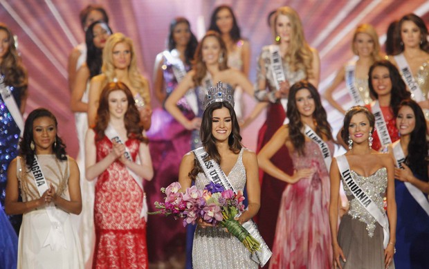 Colombiana Paulina Vega é eleita Miss Universo 2014 em Miami, nos Estados Unidos (Foto: Andrew Innerarity/ Reuters)