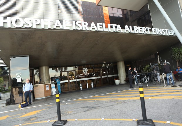 Movimentação hospital Albert Einsten (Foto: Iwi Onodera/ EGO)