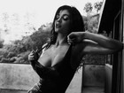 Kylie Jenner recebe parabéns do namorado com foto sexy na web