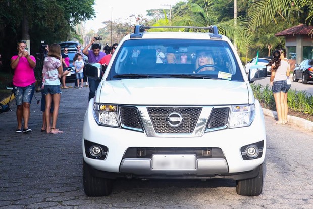 Hortência acompanha Neymar (Foto: Photo Rio news)