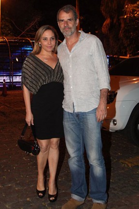Heloísa Périssé e o marido em festa na Zona Sul do Rio (Foto: Claudio Andrade/ Foto Rio News)