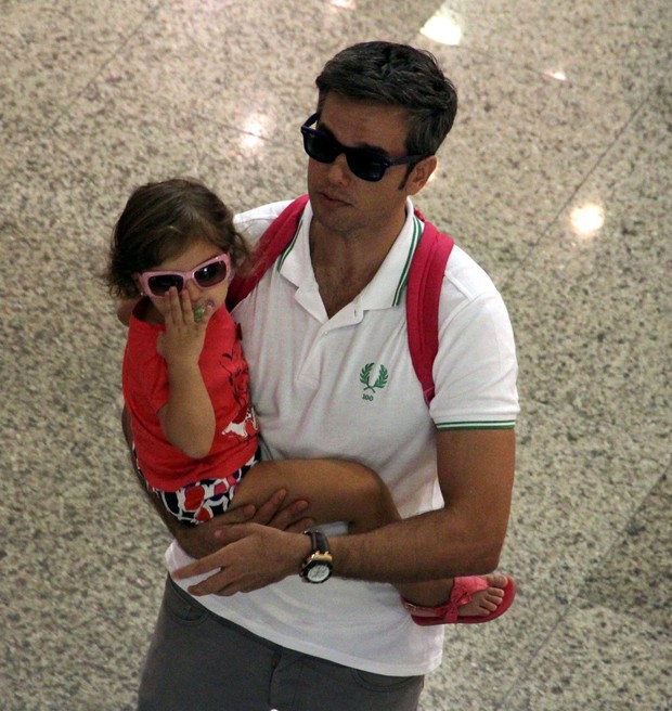 Otaviano Costa com a filha (Foto: Marcus Pavão/ Ag. News)