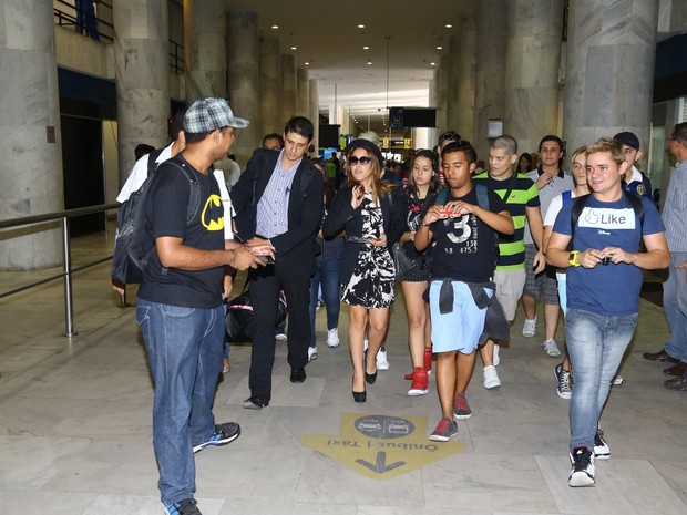 Wanessa no aeroporto Santos Dumont (Foto: Marcello Sá Barreto / AgNews)