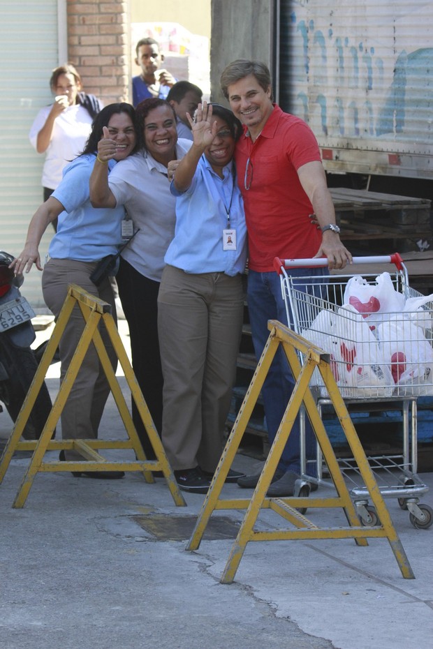 Edson Celulari em supermercado (Foto: Dilson Silva/ Ag. News)