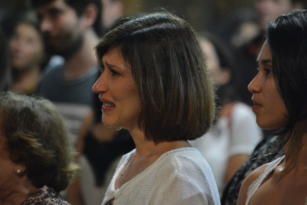 Beth Goulart na missa de sétimo dia de Paulo Goulart (Foto: Caio Duran e Francisco Cepeda / AgNews)