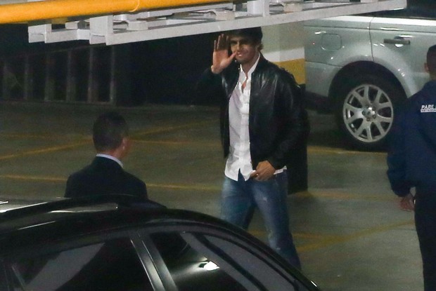 Kaká chega para aniversário do filho Luca (Foto: Manuela Scarpa/Photo Rio News)