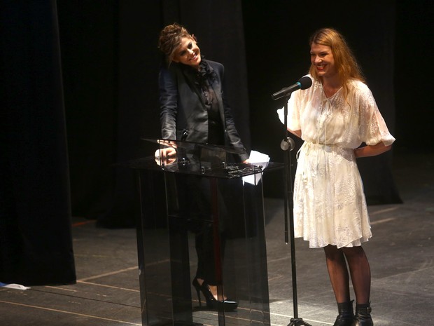 Bárbara Paz e Luiza Lemmertz em premiação em São Paulo (Foto: Iwi Onodera/ EGO)