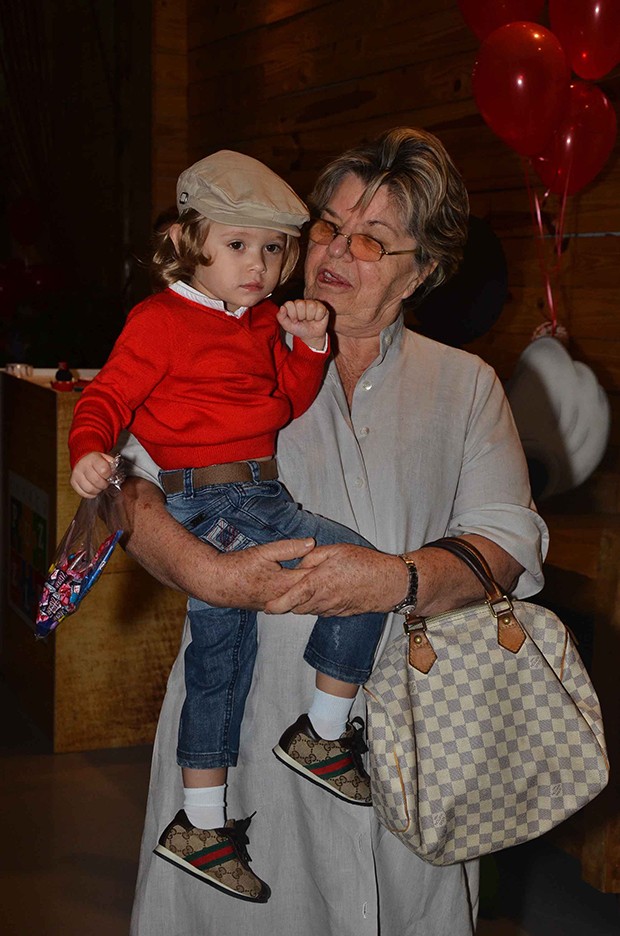 Dona Ema e Vittorio no aniversário dos filhos de Emerson Fittipaldi (Foto: Caio Duran/AgNews)