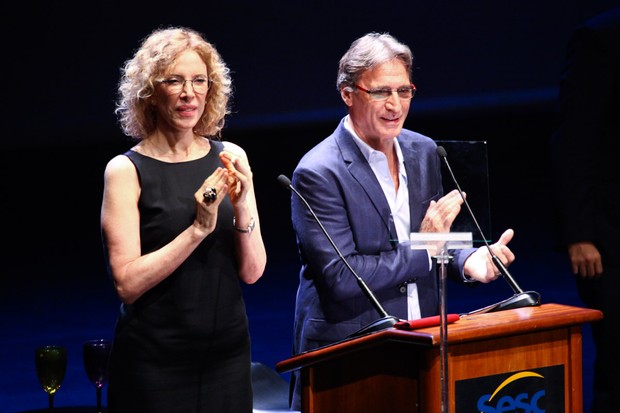 Marília Gabriela e Herson Capri apresentam prêmio em São Paulo (Foto: Manuela Scarpa/ Foto Rio News)