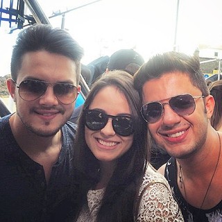 Victor Leonardo com Allana e Cristiano (Foto: Reprodução/Instagram)
