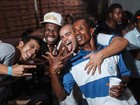 No lugar de Thiago Martins, ex-The Voice comanda Trio Ternura no Rio