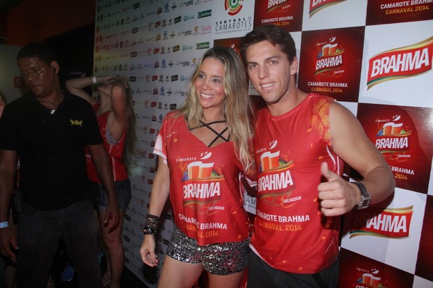 Daniele Winits e Amaury em Salvador (Foto: J.Humberto/  AgNews)