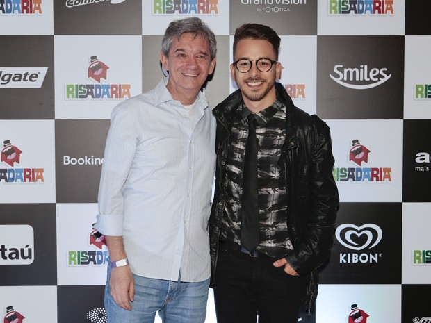 Serginho Groisman e Junior Lima em prêmio de humor em São Paulo (Foto: Rafael Cusato/ Brazil News)