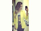 Fernanda Souza mostra look do dia: 'Amarelo para sentimento de alegria' 