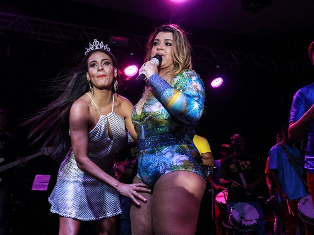 Letícia Lima e Preta Gil  em show na Zona Sul do Rio (Foto: Marcello Sá Barretto/ Ag. News)